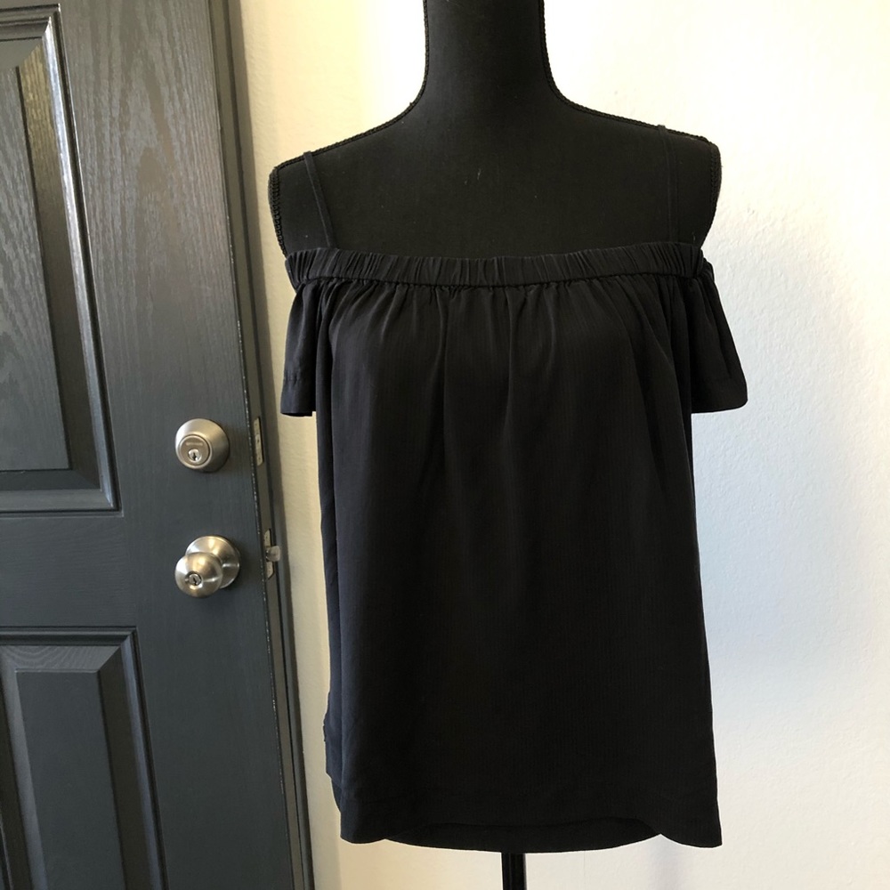 🌺 Anthropologie Cloth & Stone off shoulder top